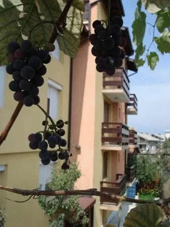 Mavrikova Kushta Банско